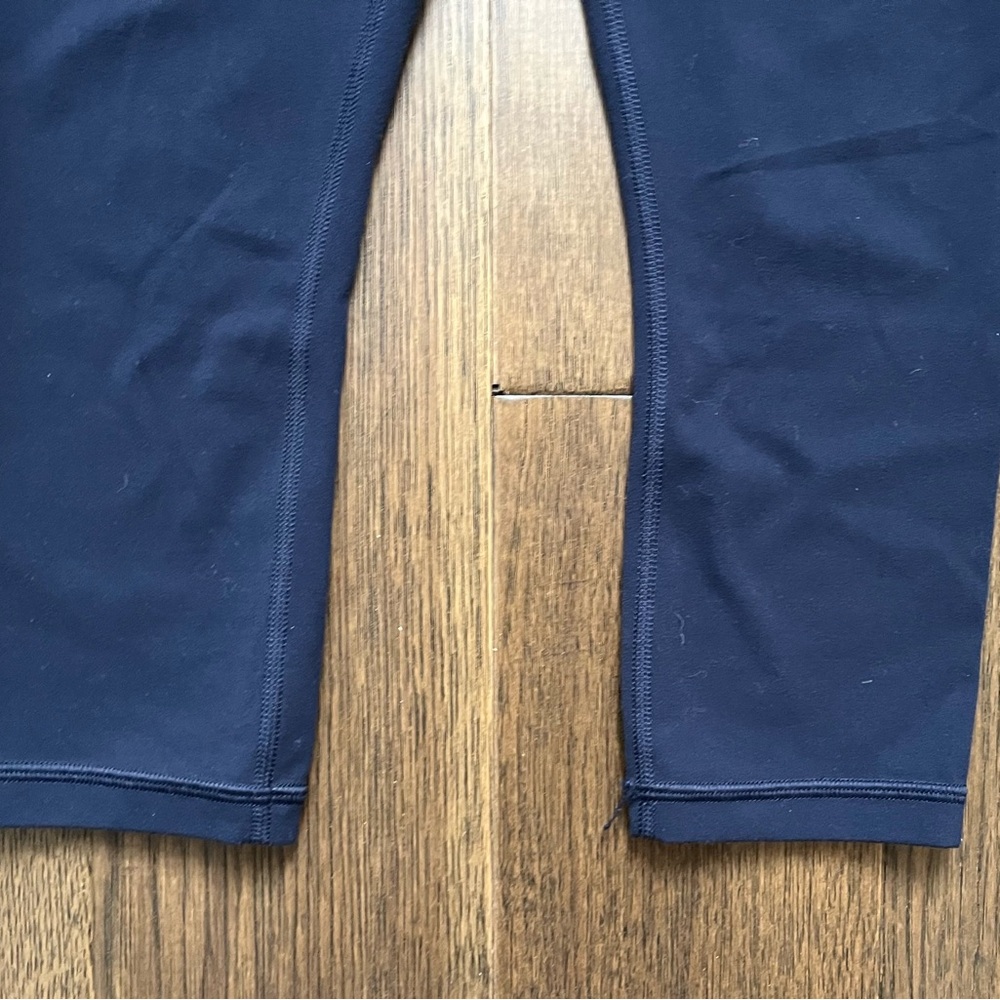 ATHLETA ELATION Capri Leggings Navy Blue XS High Rise Yoga Pants - Picture 6 of 8